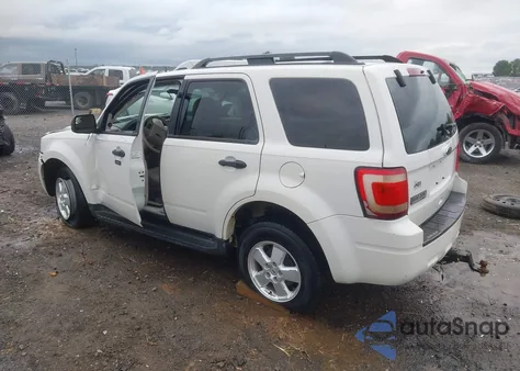 2011 Ford Escape Xlt из США, поврежденный, VIN 1FMCU0D73BKA04314